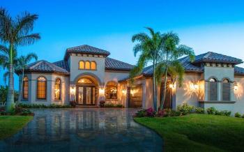 Premium 21-Cent Luxury Home with Modern Amenities Near Arya Vaidya Sala & MIMS.