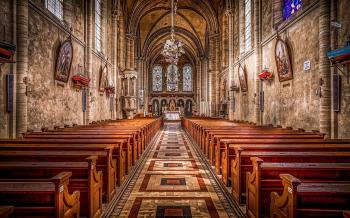 പീഡിത ക്രൈസ്തവര്‍ക്ക് പിന്തുണയുമായി ‘റെഡ് വീക്ക്’; നവംബര്‍ 15 മുതല്‍ 23 വരെ 600-ലധികം ദൈവാലയങ്ങള്‍ ചുവപ്പണിയും.